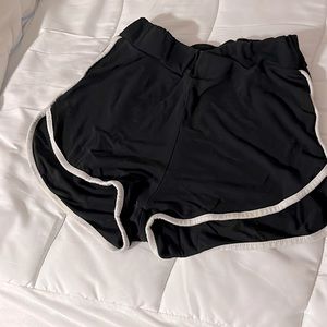 Shein shorts. Petit small.